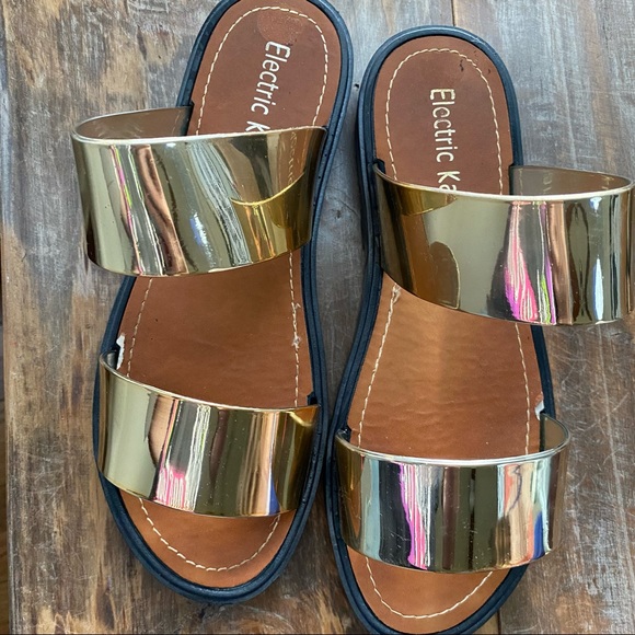 New metallic gold Electric Karma Grove Gold Slide Sandals - Picture 1 of 6